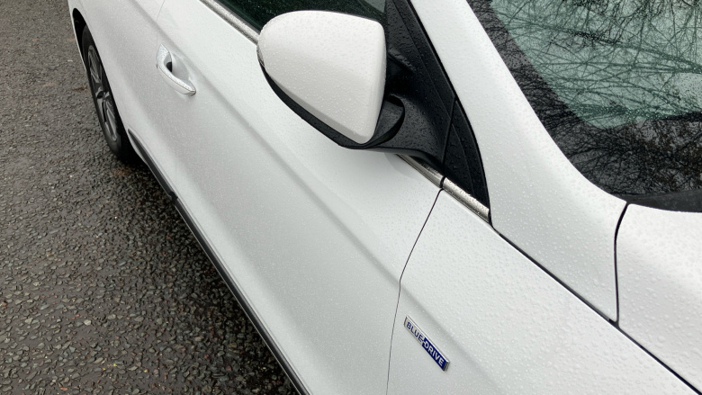 Hyundai IONIQ 100kW Premium SE 38kWh 5dr Auto Electric Hatchback